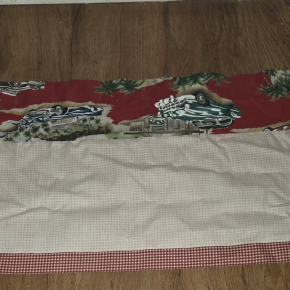 Handmade Valances  Set of 2 Retro Cars Cadillac Mustang 50's 60's Man Cave - Picture 4 of 6